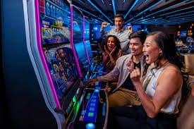 Studio kasino langsung Microgaming dengan dealer profesional di klx4d
